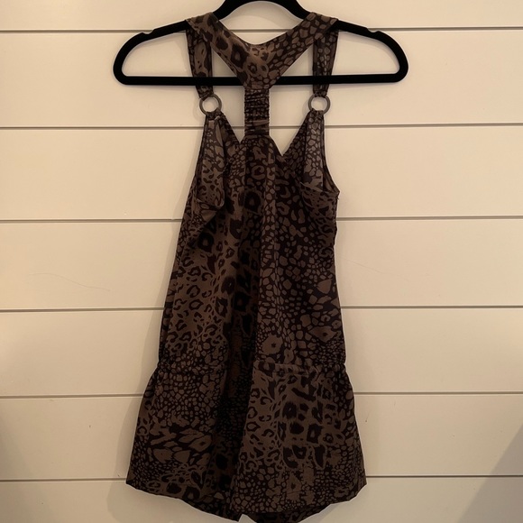 Guess Shorts Romper - Picture 2 of 4